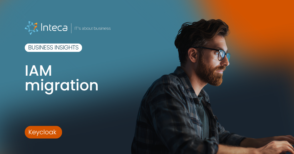 iam migration » Inteca Intec business banner for IAM migration showing a man at a computer with a Keycloak badge and blue gradient background.